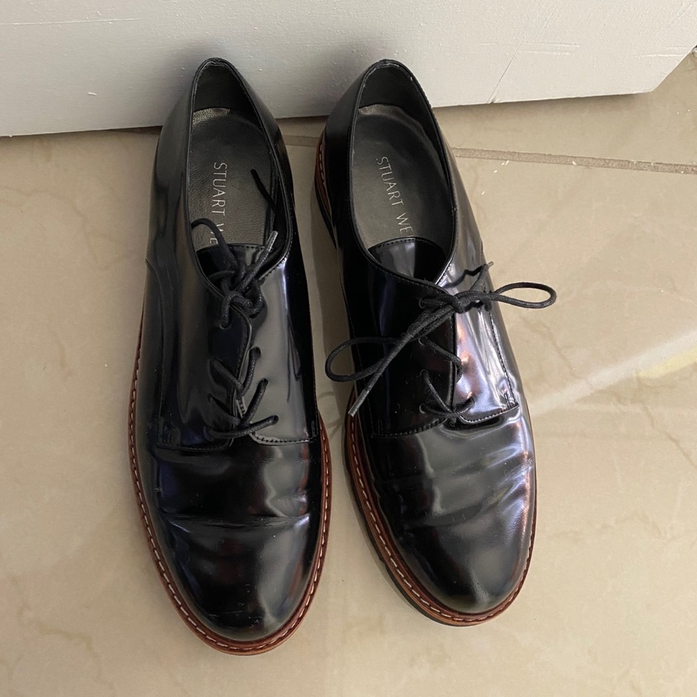 Stuart Weitzman Leather Oxfords (barely worn)